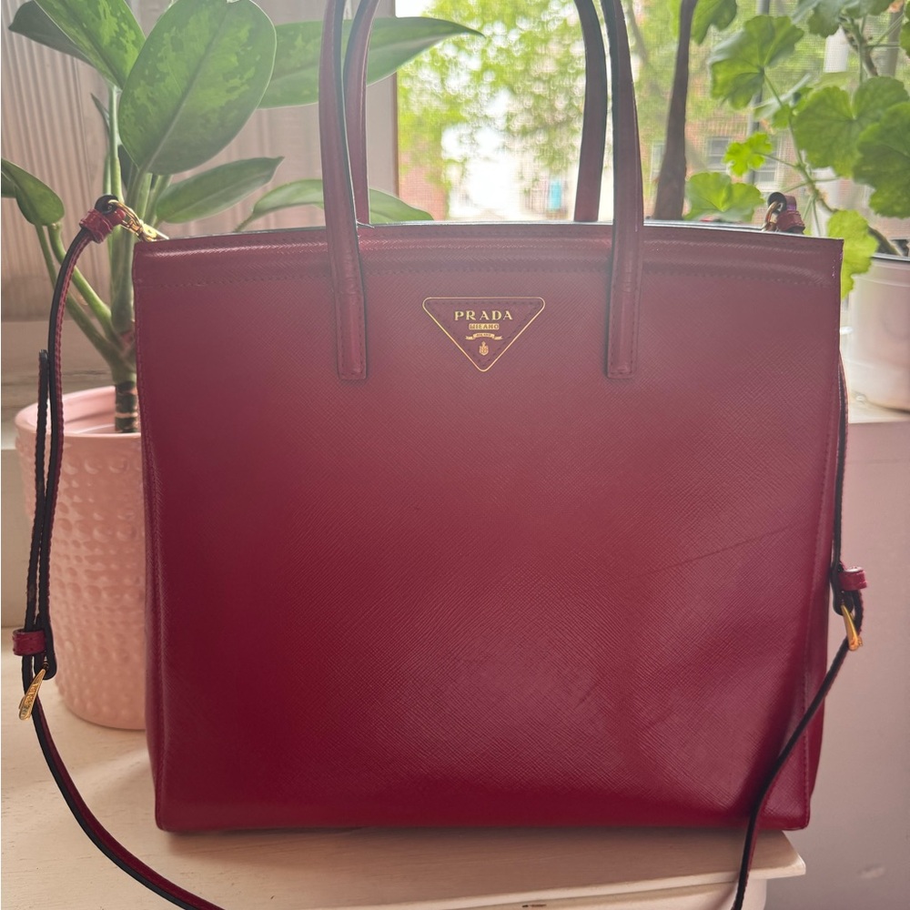 LIMITED TIME!! Prada Saffiano Vernice Tote Leather bag